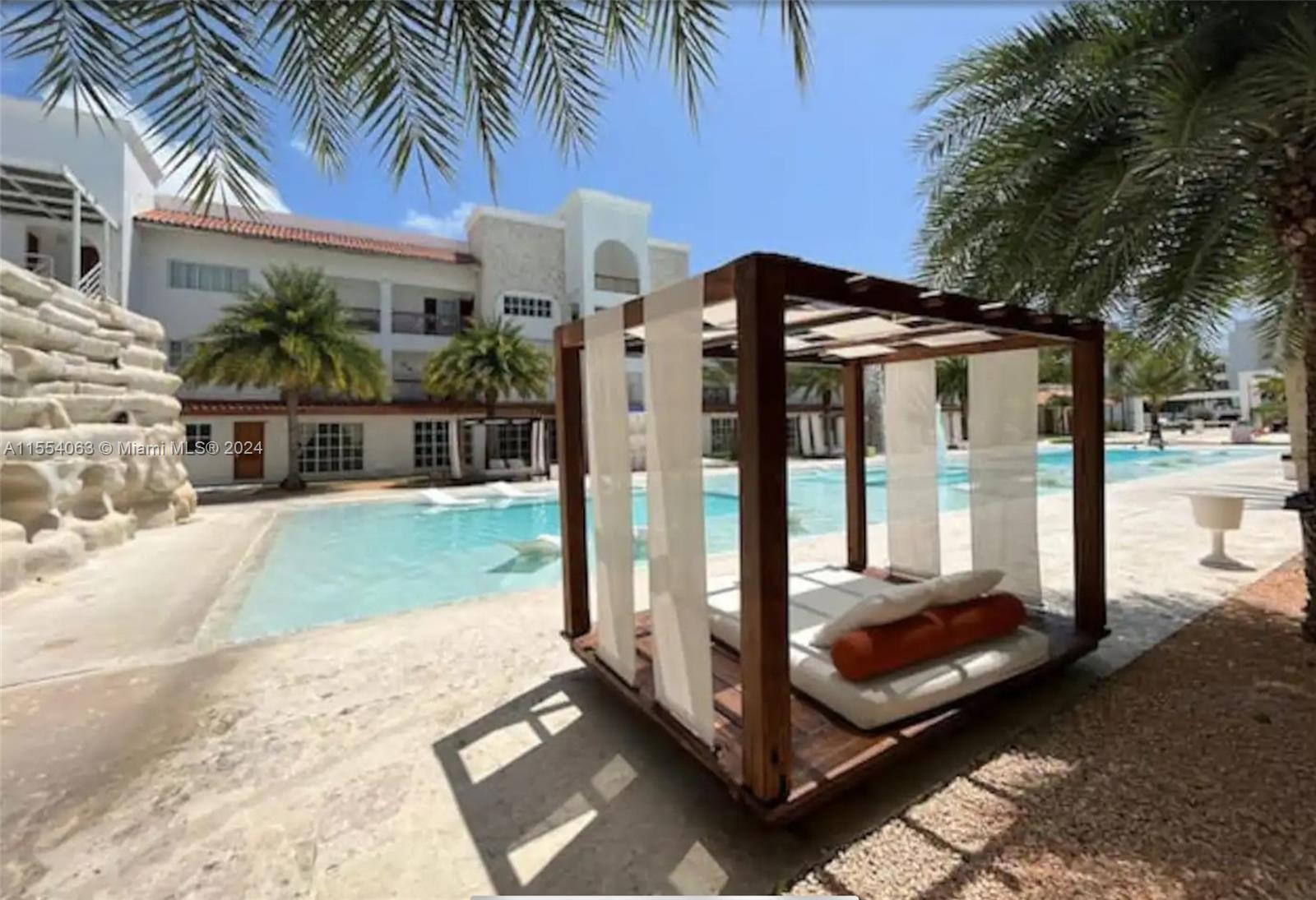 Beautiful Condo